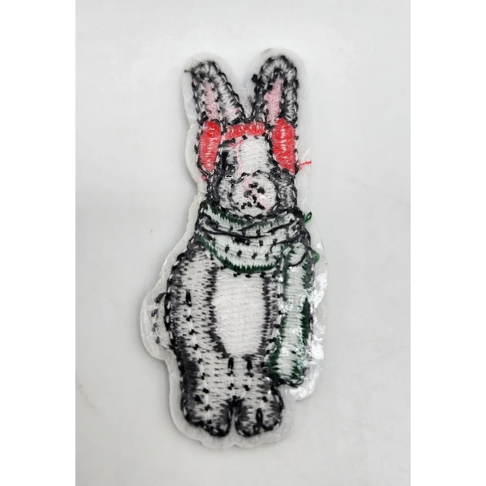 Bunny‎ Rabbit Patch Winter - Picture 2 of 3